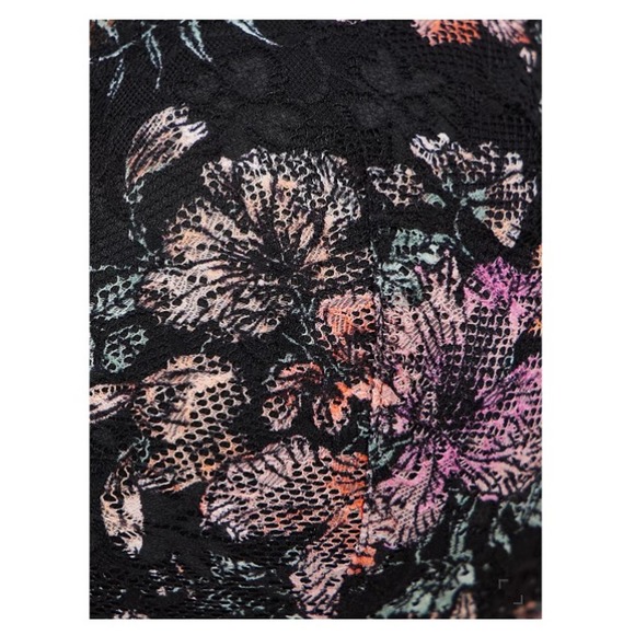 40C Lightly Lined Everyday Wire-Free Bra Lace Floral With 360° Back Smoothing - Picture 4 of 6